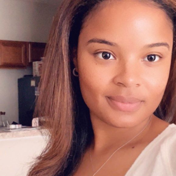 Profile Picture of Takeisha Hankins (@kektrammel) on Poshmark