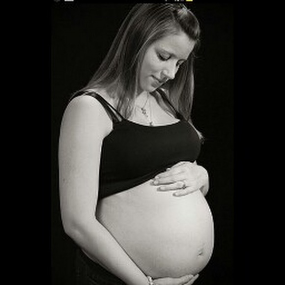 Profile Picture of Sami Fabus (@samifabus) on Poshmark