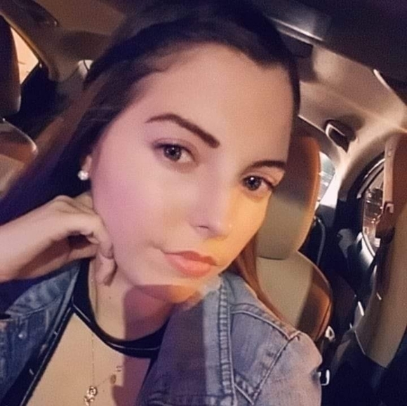 Profile Picture of Brittany Hippert (@valenw) on Poshmark