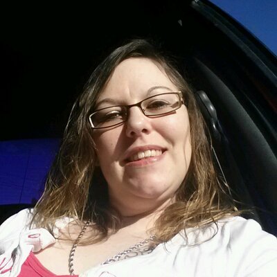 Profile Picture of Jennifer Hazelwood (@jhazelwood1322) on Twitter