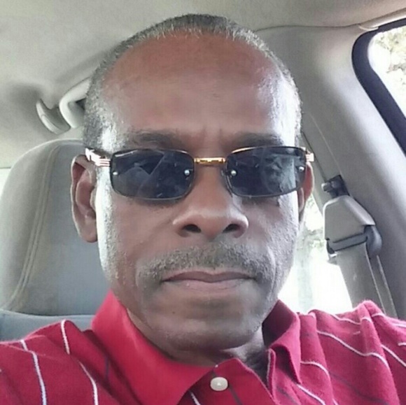 Profile Picture of Martin Spencer (@rengroup) on Poshmark