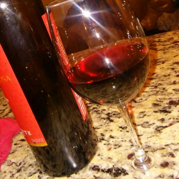 Profile Picture of Karla Castanon (@rubii1218) on Poshmark