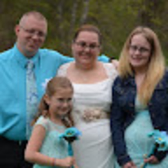 Profile Picture of Amy Mckay (@amymckay822) on Poshmark