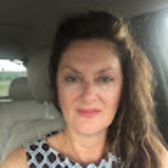 Profile Picture of Kim Reese (@1504reese) on Poshmark