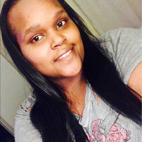 Profile Picture of Shanecia Rucker (@necebabi) on Poshmark