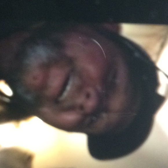 Profile Picture of Larry Reynolds (@larryrhacksaw) on Poshmark