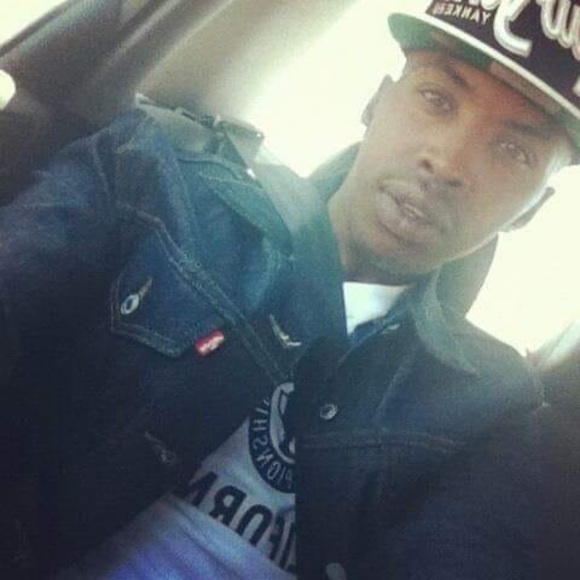 Profile Picture of Eric Toliver (@iimsourtype84) on Poshmark