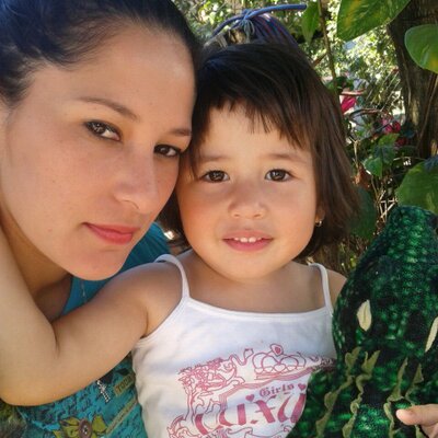 Profile Picture of Maribel Mena (@maribelmena32) on Twitter