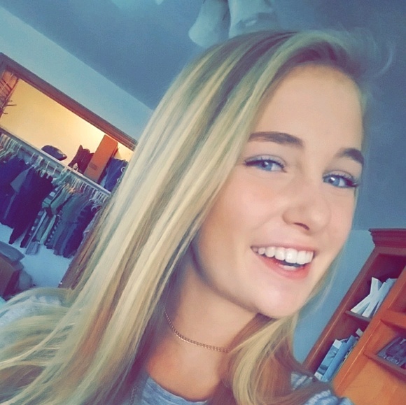 Profile Picture of Teagan Steffek (@teaganlaine13) on Poshmark