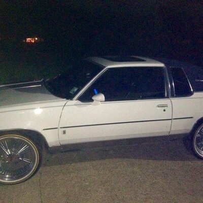 Profile Picture of Dion Perry (@perryboy79) on Twitter