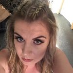 Profile Picture of Carrie Henton (@carrie_2212) on Instagram