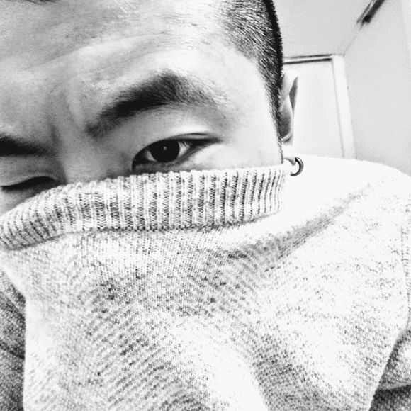 Profile Picture of Jianuan Chen (@gangbor) on Poshmark