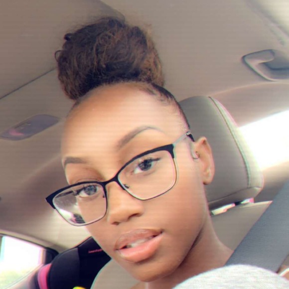 Alajah Sellman - Poshmark Profile Picture of Alajah Sellman (@alajah3) on Poshmark