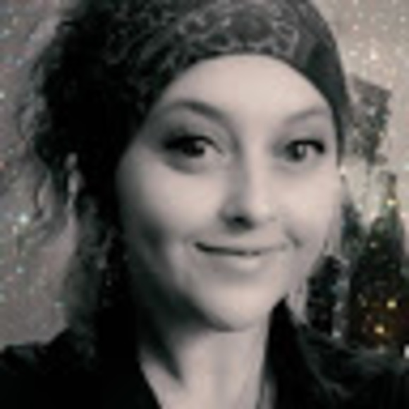 Profile Picture of Tabitha Gill (@gilltabitha3457) on Poshmark