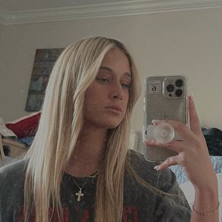 Profile Picture of marissa degrella (@marissa.bloomer) on Instagram