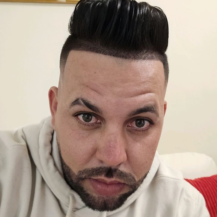 Profile Picture of daniel (@danielportalesher) on Tiktok