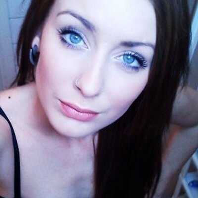 Profile Picture of Jenny Dyber (@JennyDybner) on Twitter