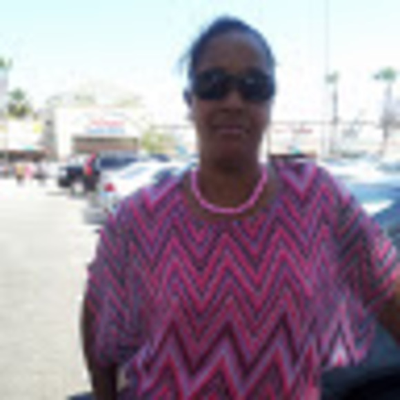 Profile Picture of Tamara Vaughns (@tamaravaughns) on Poshmark