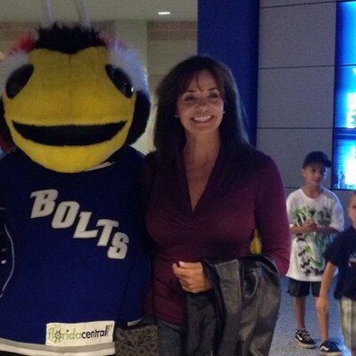 Profile Picture of Debbie Michaud Akers (@AkersDebbie) on Twitter