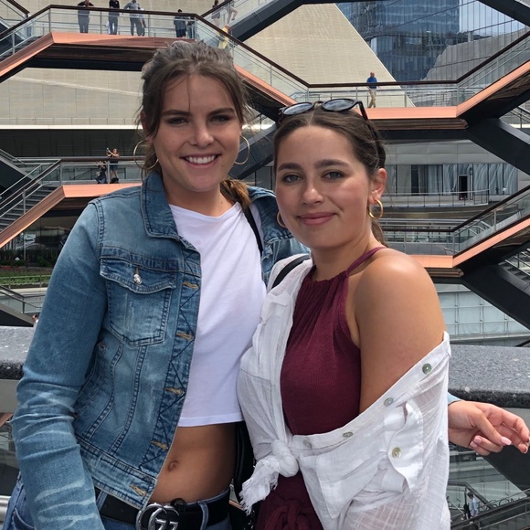 Profile Picture of Grace Walsh (@gwalsh) on Poshmark