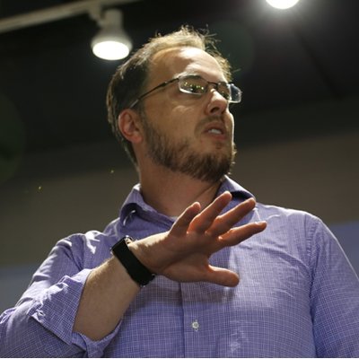 Profile Picture of Dan Pilone (@danpilone) on Twitter