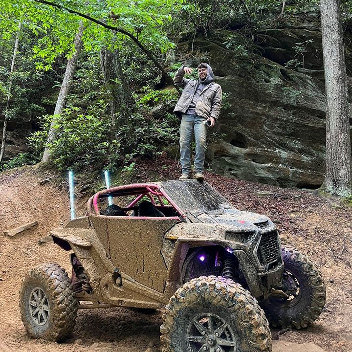 Profile Picture of Dylan Barr (@dylanbarr) on Tiktok