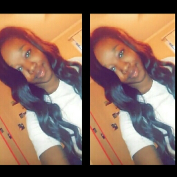 Profile Picture of Alyise Simmons (@alyise) on Poshmark
