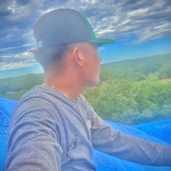 Profile Picture of Jonathan Santana (@jonathansant831) on Poshmark