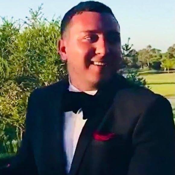 Profile Picture of Arsalan Qureshi (@arsalanx) on Poshmark
