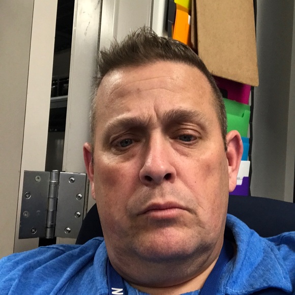 Profile Picture of Robert Irish (@irishr) on Poshmark