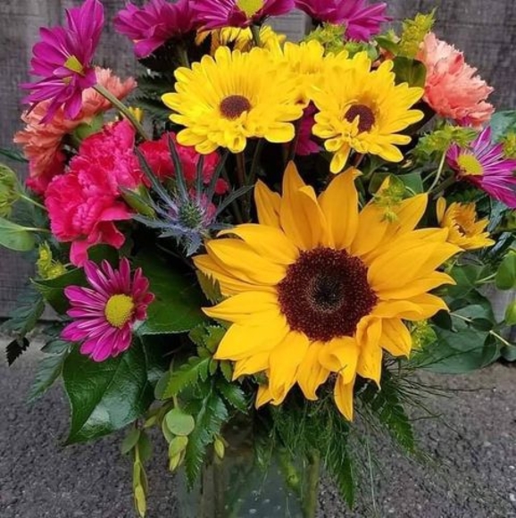 Profile Picture of Rosa Ulloa (@redondo35) on Poshmark