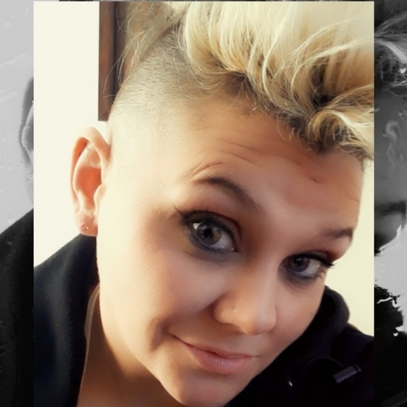 Profile Picture of Megan Haynes (@meghay2019) on Poshmark