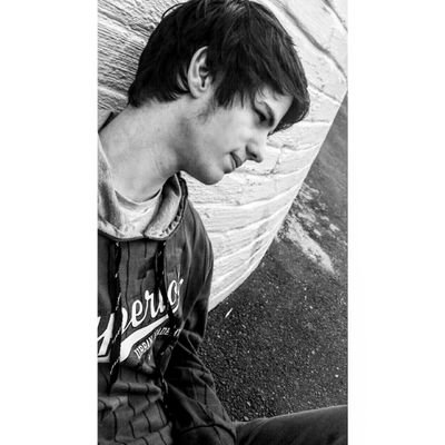 Profile Picture of Nathan Oreilly (@TooLxzx) on Twitter