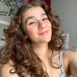 Profile Picture of megan <3 (@megandecious) on Tiktok