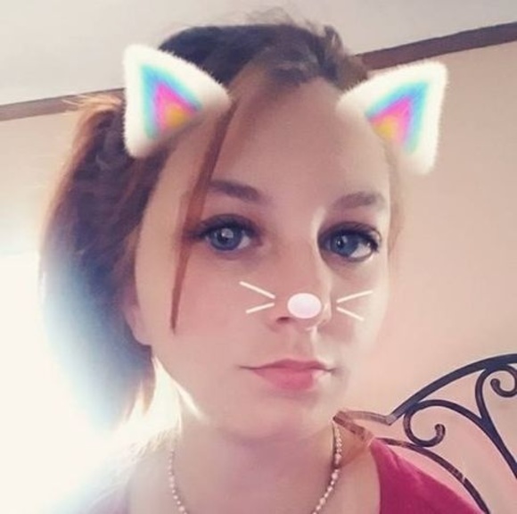 Profile Picture of Kat Mikalajunas (@katmikalajunas) on Poshmark