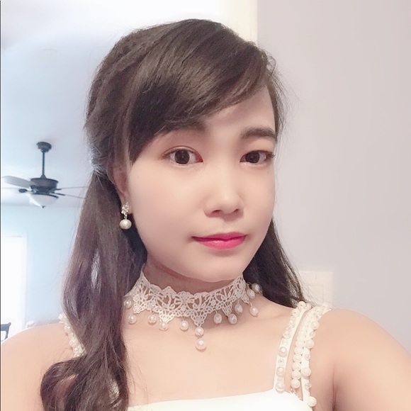 Profile Picture of Ruby Nguyen (@rubynguyen666) on Poshmark