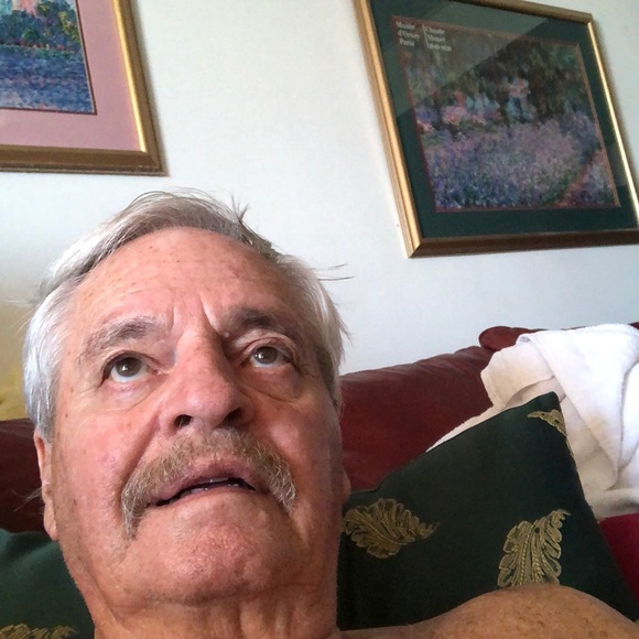 Profile Picture of Howard Keeney (@nefanefa) on Poshmark