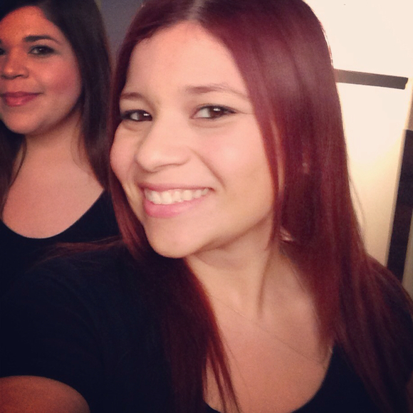 Profile Picture of Vanessa Alcantara (@vnss_alcantara) on Poshmark