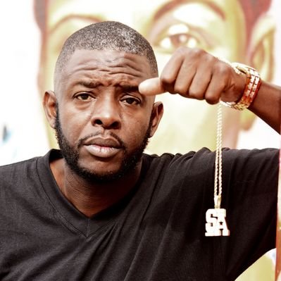 Profile Picture of DeeJay Sco Palmer (@DJSCO32) on Twitter