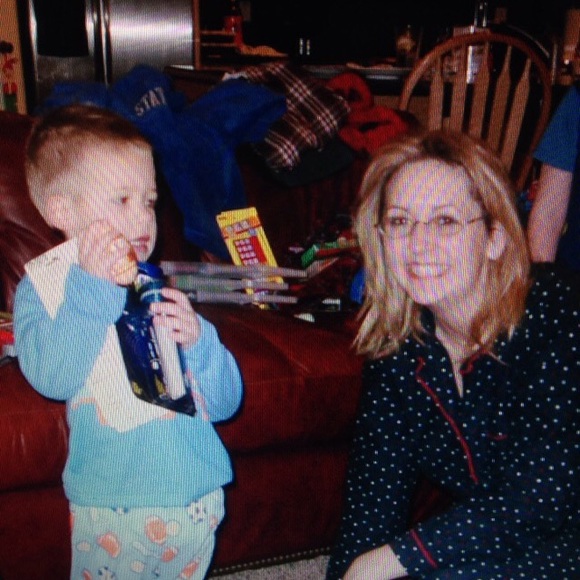 Hunter Neilson - Poshmark Profile Picture of Hunter Neilson (@neilsonhu) on Poshmark