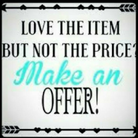 Profile Picture of Lisa Greer (@lisagreer050910) on Poshmark