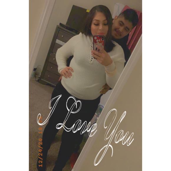 Profile Picture of Lucely Estrada (@estraluc) on Poshmark