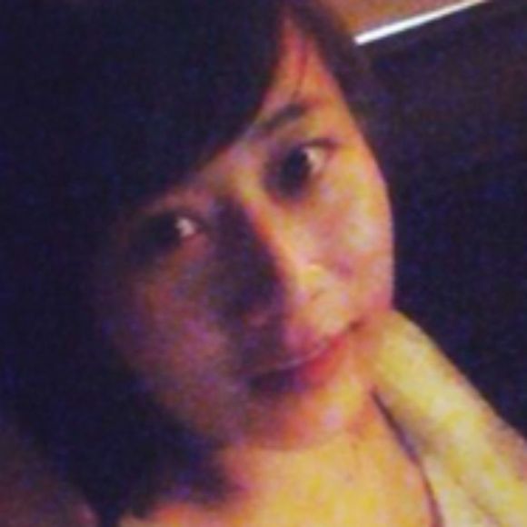 Profile Picture of Yongbin Guo (@buru) on Poshmark