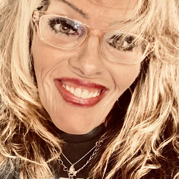 Profile Picture of Sherry Tolbert (@sherrytolber646) on Poshmark