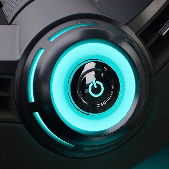 Profile Picture of Uriel Cabrales (@liljoke) on Poshmark