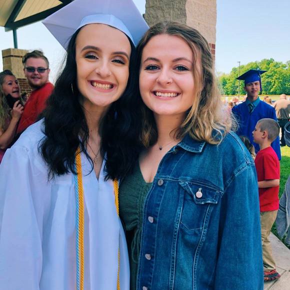 Profile Picture of Frankie Haupricht (@fhaupricht) on Poshmark