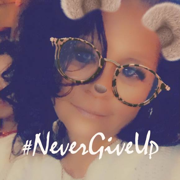 Profile Picture of Thomasina Pryor (@tonipryor) on Poshmark