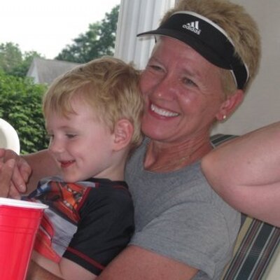 Profile Picture of Deb Mackey (@dwagnerdeb) on Twitter