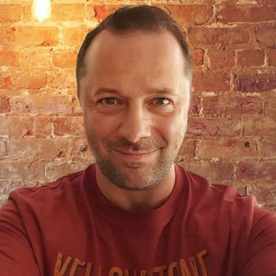 Profile Picture of Aaron Wallace (@Azza1701) on Twitter
