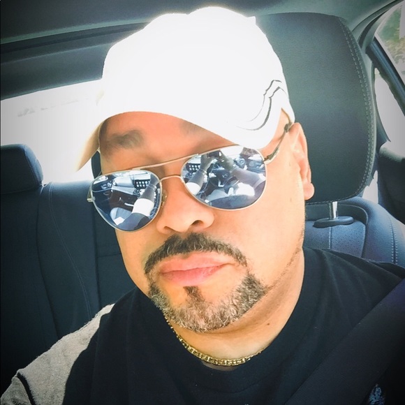 Profile Picture of Steve Fuller (@ebony0826) on Poshmark